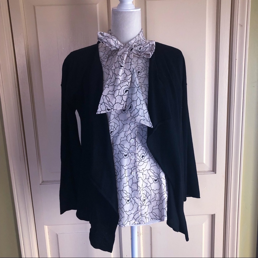SOLD | Brooks Brothers | Floral Blouse - Picture 3 of 7